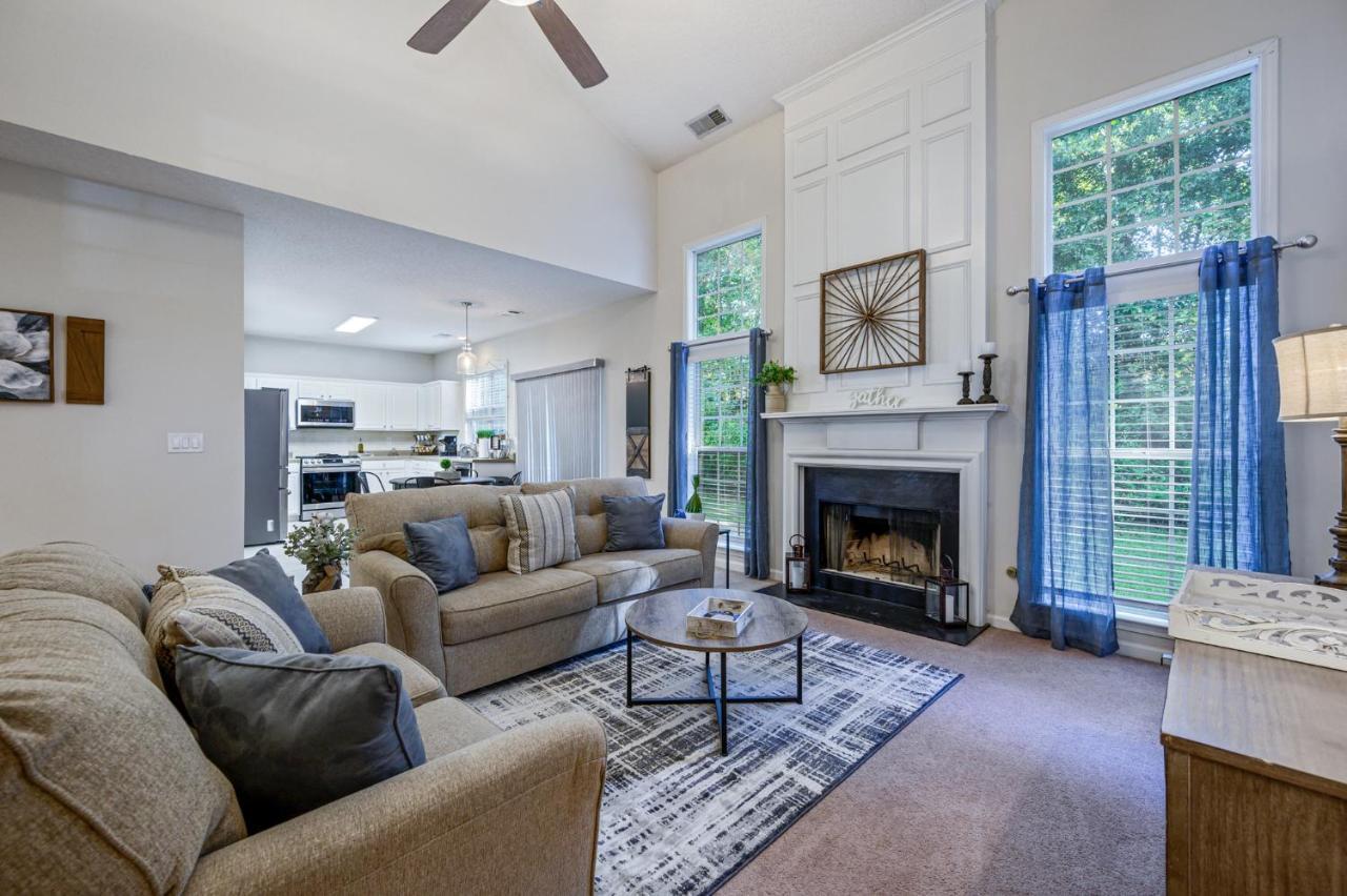 Enjoy This Amazing Home With Porch & Grill Near Dt Woodstock Eksteriør bilde