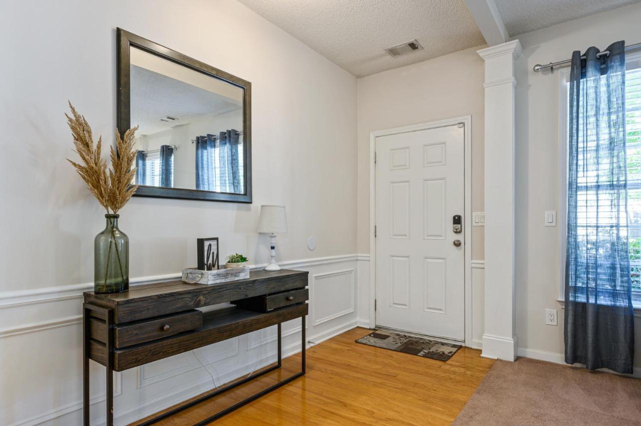 Enjoy This Amazing Home With Porch & Grill Near Dt Woodstock Eksteriør bilde