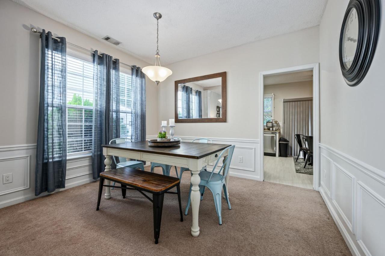 Enjoy This Amazing Home With Porch & Grill Near Dt Woodstock Eksteriør bilde