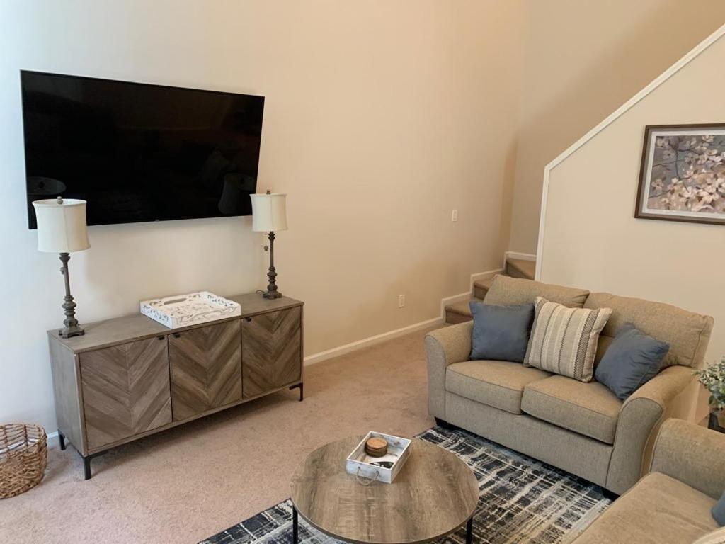 Enjoy This Amazing Home With Porch & Grill Near Dt Woodstock Rom bilde