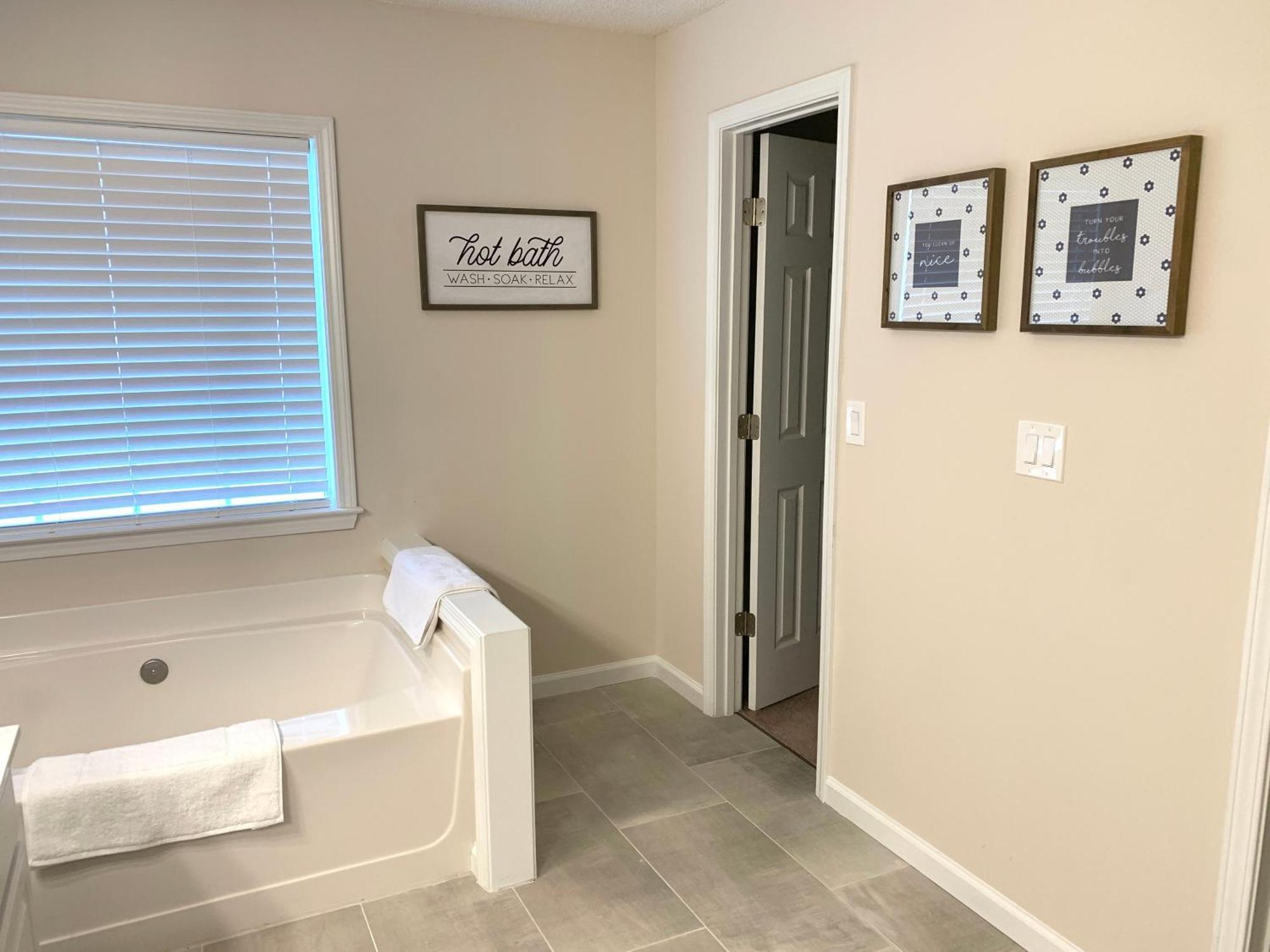 Enjoy This Amazing Home With Porch & Grill Near Dt Woodstock Rom bilde