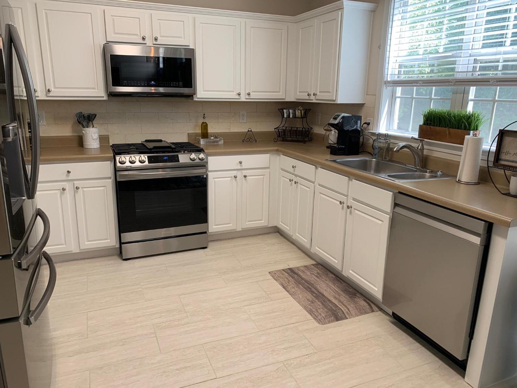 Enjoy This Amazing Home With Porch & Grill Near Dt Woodstock Rom bilde